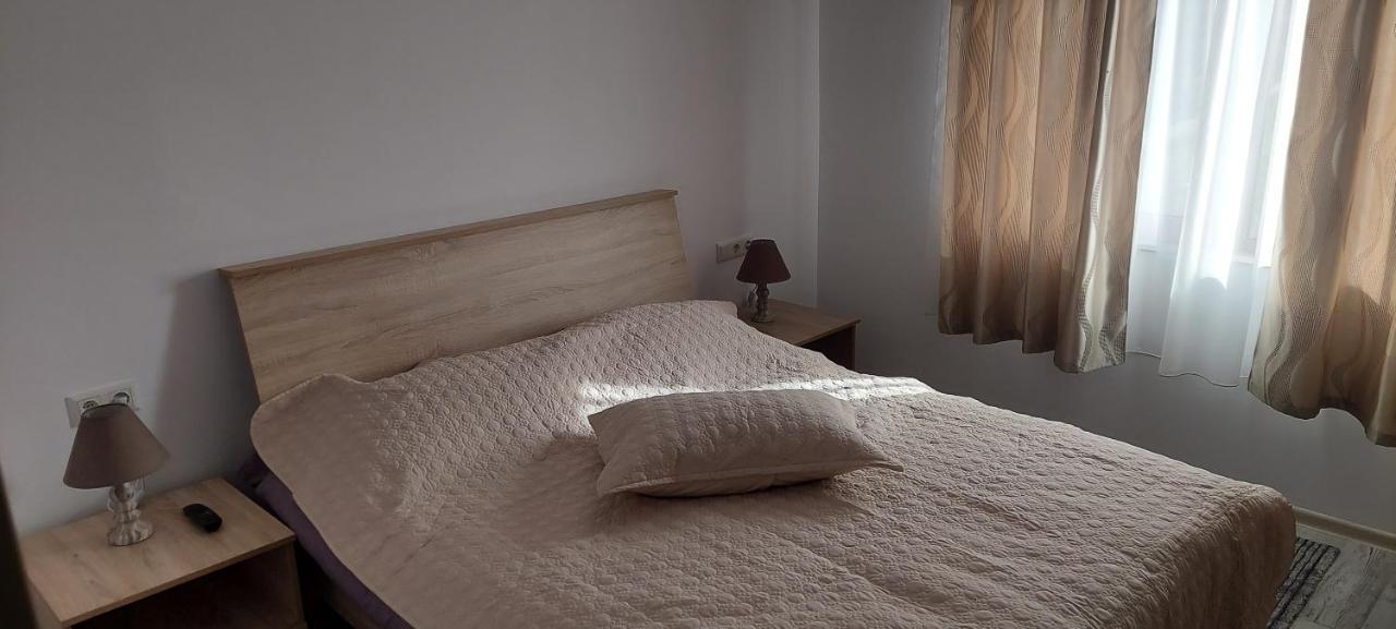 Zander House Peceneaga ภายนอก รูปภาพ